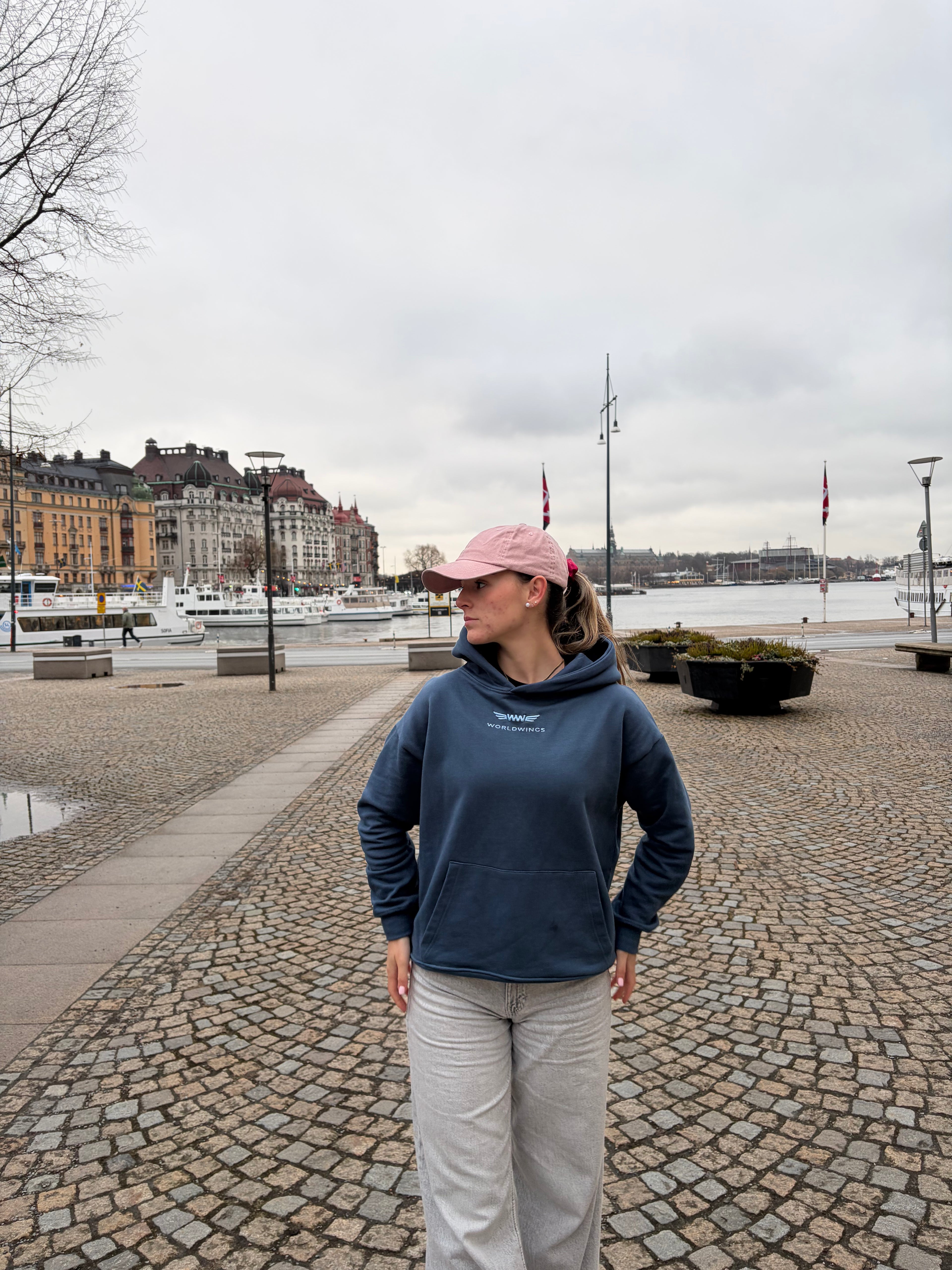 WorldWings Basic Hoodie